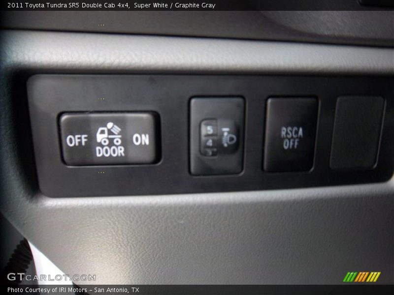 Super White / Graphite Gray 2011 Toyota Tundra SR5 Double Cab 4x4