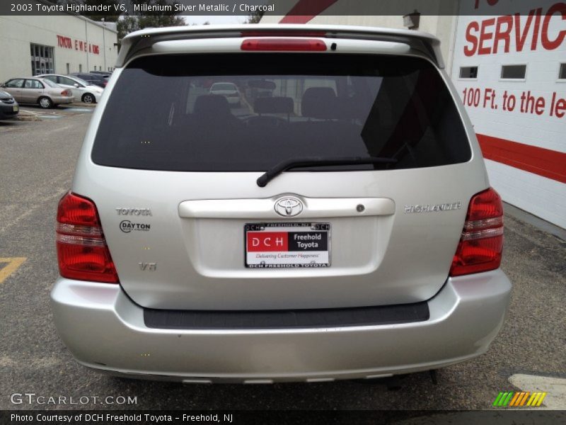 Millenium Silver Metallic / Charcoal 2003 Toyota Highlander V6