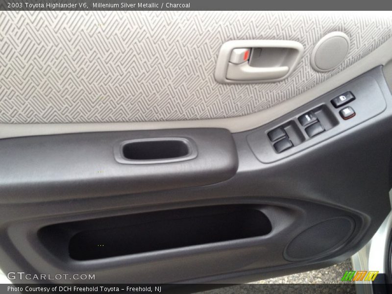 Millenium Silver Metallic / Charcoal 2003 Toyota Highlander V6