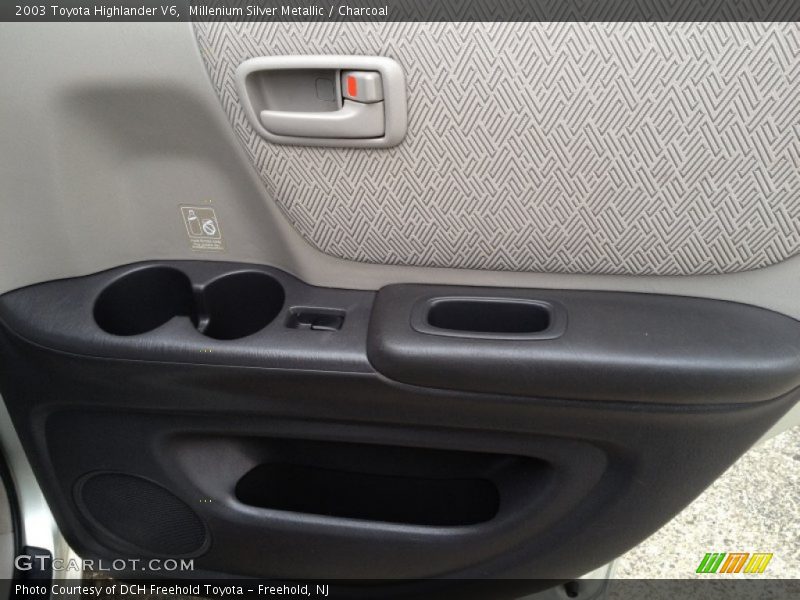 Millenium Silver Metallic / Charcoal 2003 Toyota Highlander V6