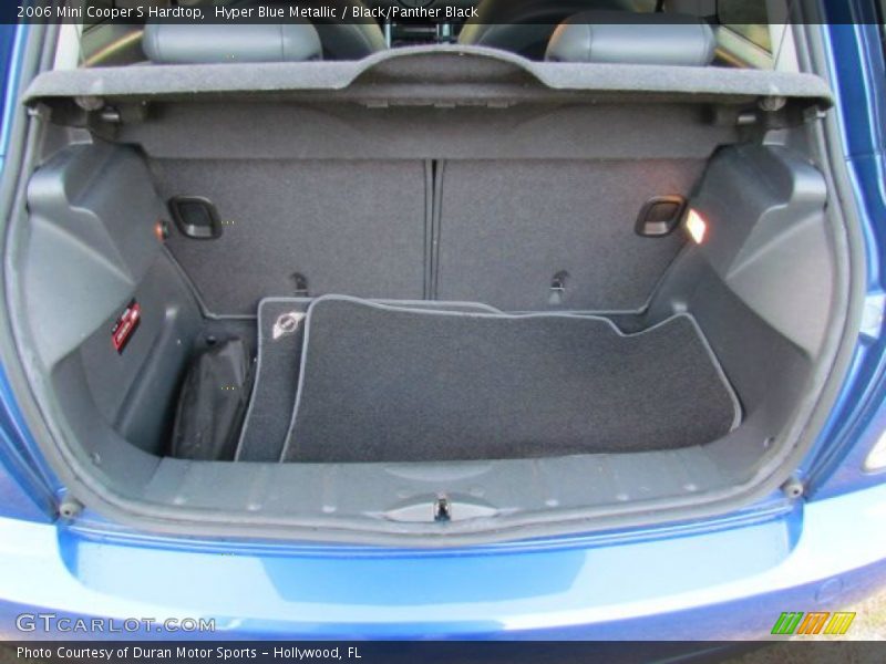  2006 Cooper S Hardtop Trunk