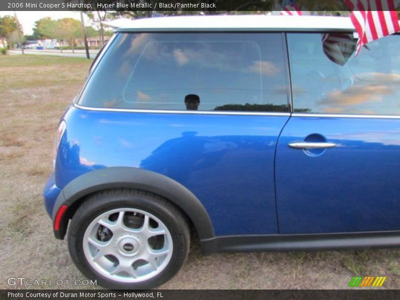 Hyper Blue Metallic / Black/Panther Black 2006 Mini Cooper S Hardtop