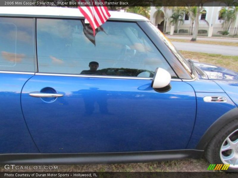 Hyper Blue Metallic / Black/Panther Black 2006 Mini Cooper S Hardtop