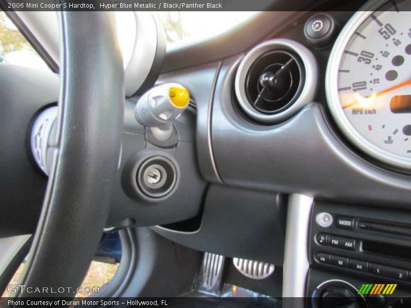 Hyper Blue Metallic / Black/Panther Black 2006 Mini Cooper S Hardtop
