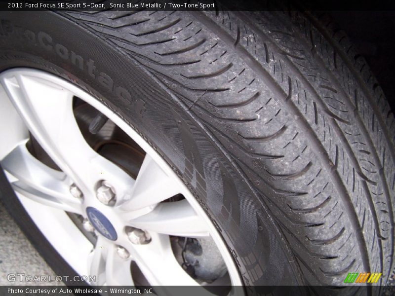 Sonic Blue Metallic / Two-Tone Sport 2012 Ford Focus SE Sport 5-Door
