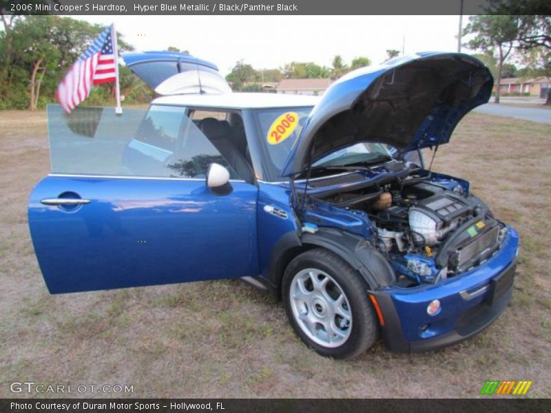 Hyper Blue Metallic / Black/Panther Black 2006 Mini Cooper S Hardtop
