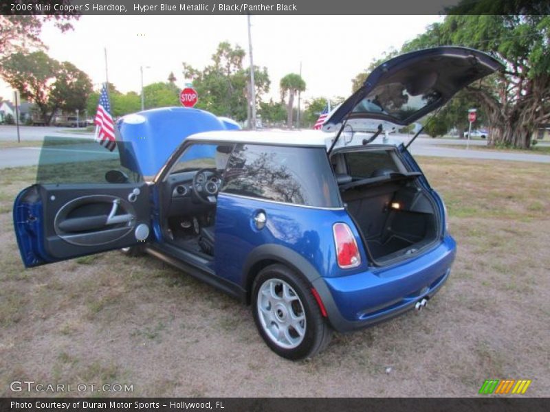 Hyper Blue Metallic / Black/Panther Black 2006 Mini Cooper S Hardtop