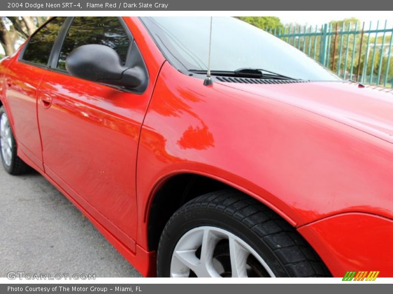 Flame Red / Dark Slate Gray 2004 Dodge Neon SRT-4