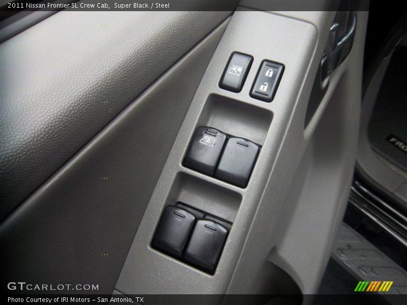 Super Black / Steel 2011 Nissan Frontier SL Crew Cab