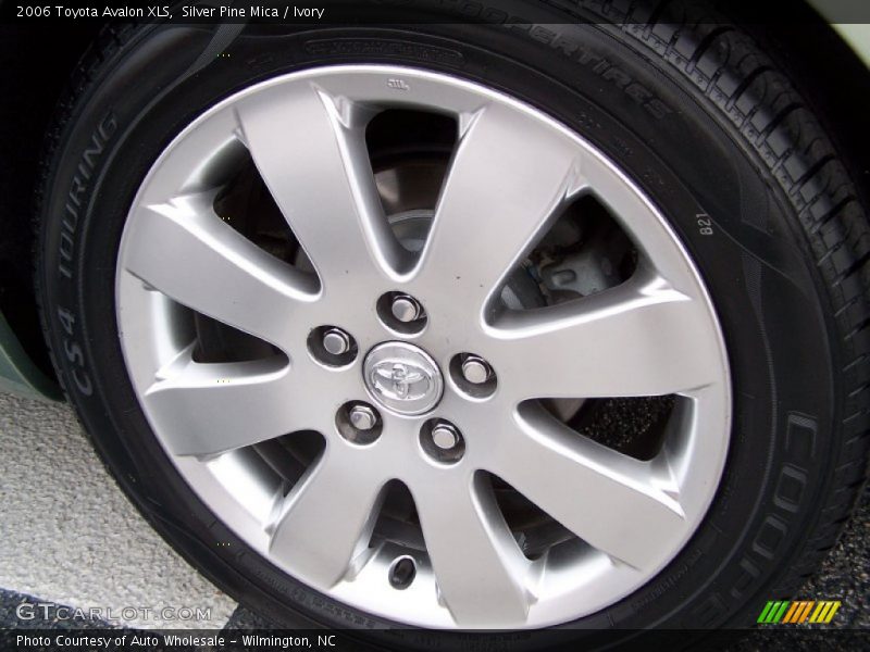 Silver Pine Mica / Ivory 2006 Toyota Avalon XLS