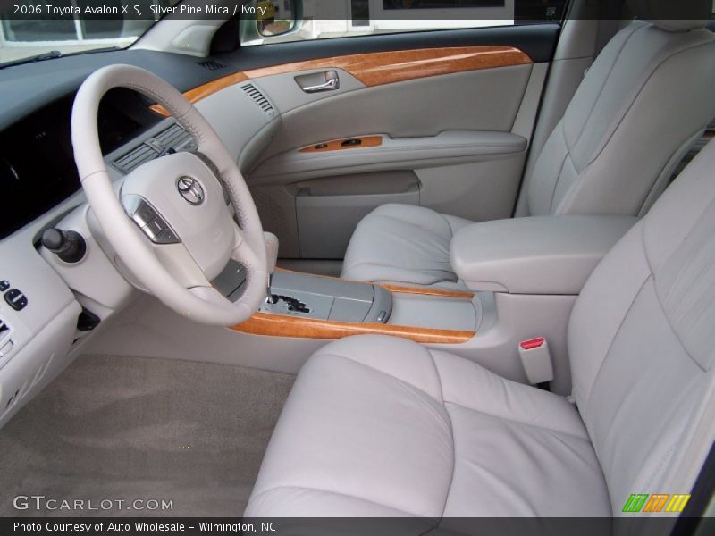 Silver Pine Mica / Ivory 2006 Toyota Avalon XLS