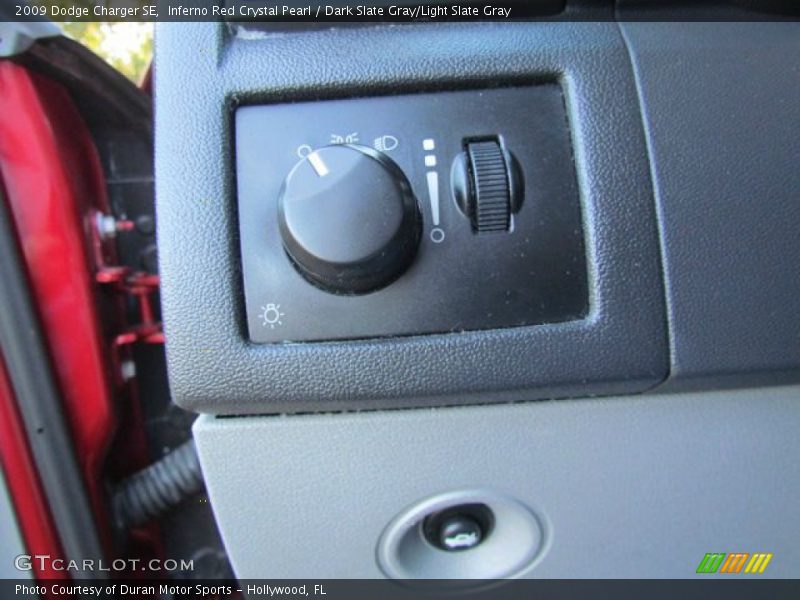 Controls of 2009 Charger SE