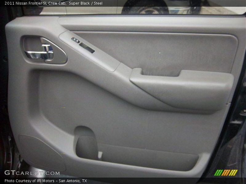 Super Black / Steel 2011 Nissan Frontier SL Crew Cab