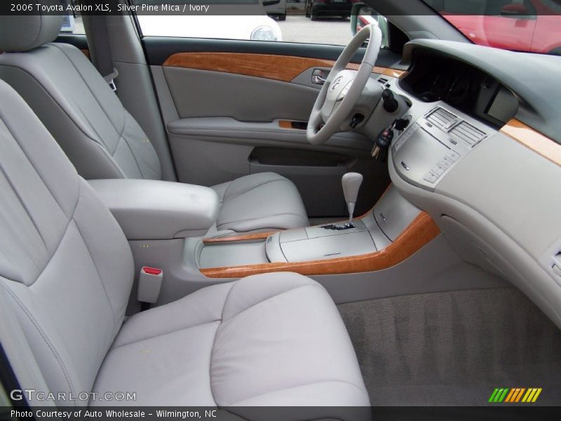 Silver Pine Mica / Ivory 2006 Toyota Avalon XLS