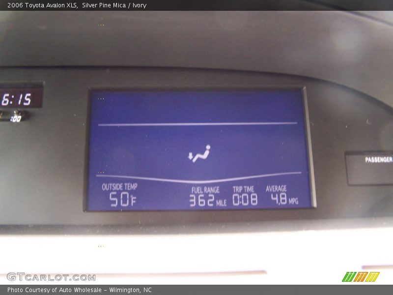 Silver Pine Mica / Ivory 2006 Toyota Avalon XLS