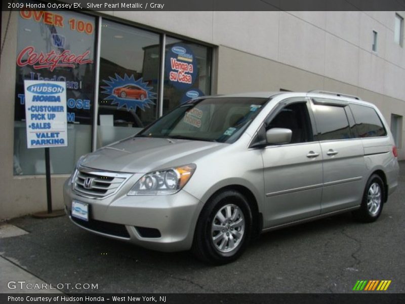 Silver Pearl Metallic / Gray 2009 Honda Odyssey EX