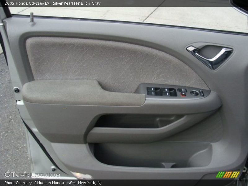 Silver Pearl Metallic / Gray 2009 Honda Odyssey EX
