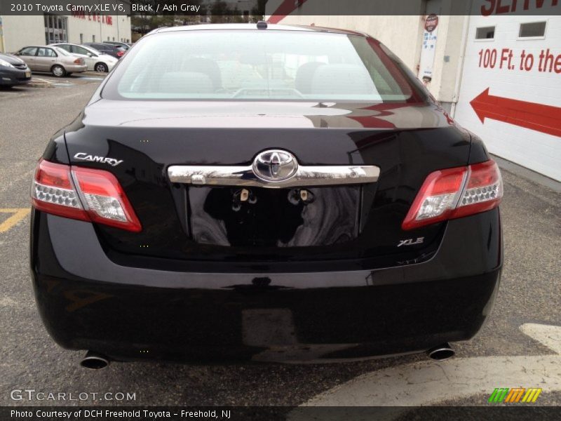 Black / Ash Gray 2010 Toyota Camry XLE V6