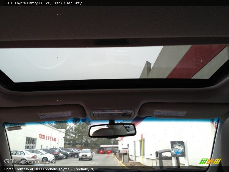 Black / Ash Gray 2010 Toyota Camry XLE V6