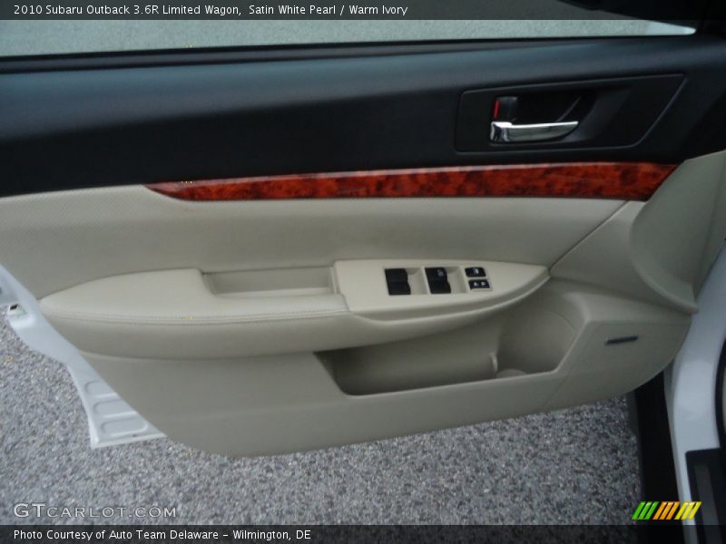 Door Panel of 2010 Outback 3.6R Limited Wagon