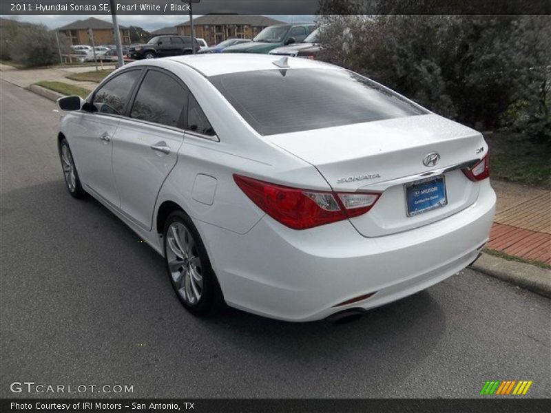 Pearl White / Black 2011 Hyundai Sonata SE