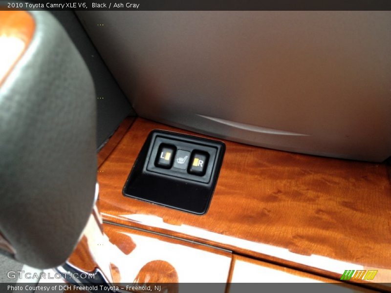 Black / Ash Gray 2010 Toyota Camry XLE V6