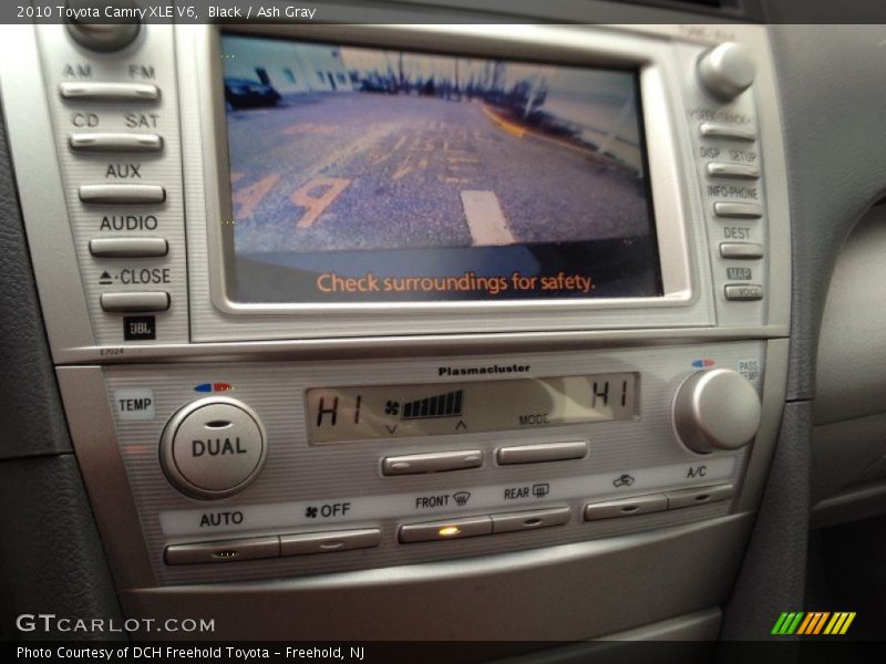 Controls of 2010 Camry XLE V6