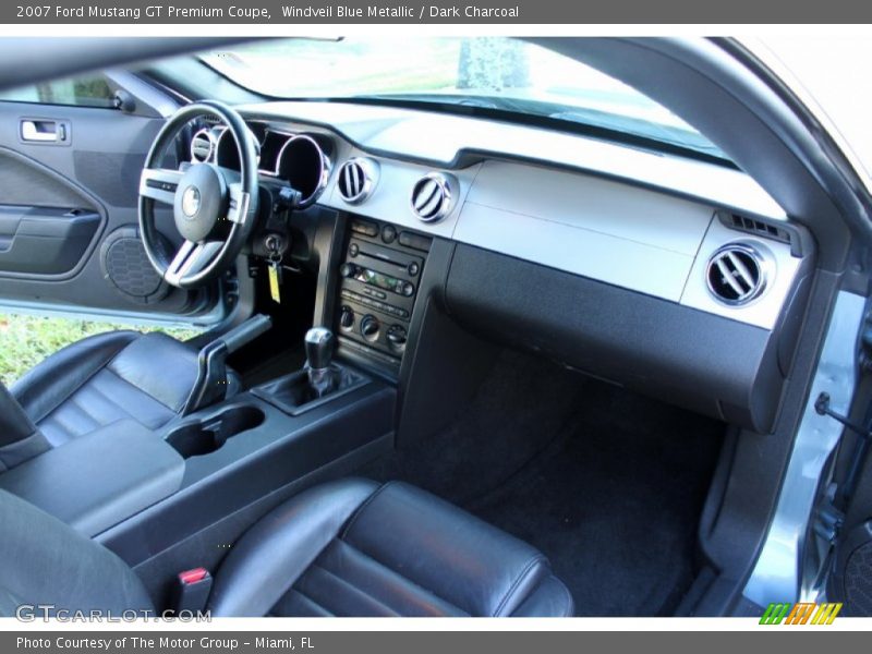 Dashboard of 2007 Mustang GT Premium Coupe