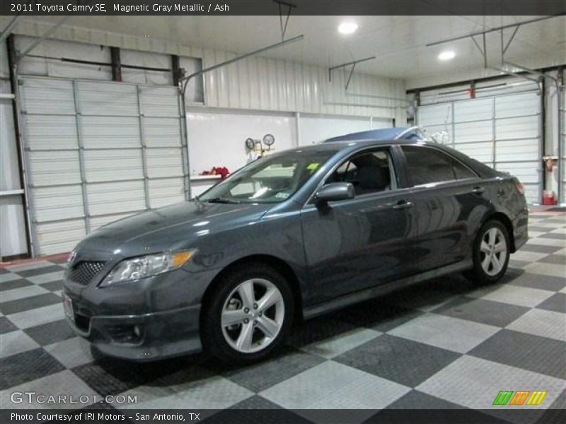 Magnetic Gray Metallic / Ash 2011 Toyota Camry SE