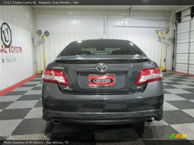 Magnetic Gray Metallic / Ash 2011 Toyota Camry SE