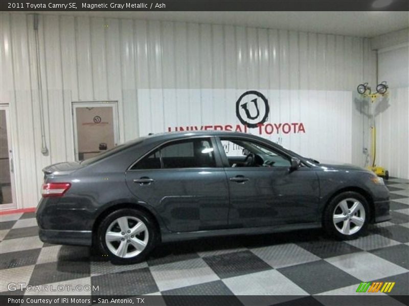 Magnetic Gray Metallic / Ash 2011 Toyota Camry SE