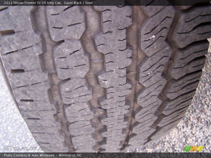 Super Black / Steel 2011 Nissan Frontier SV V6 King Cab