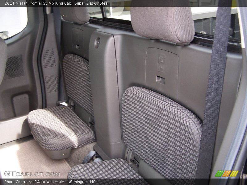 Super Black / Steel 2011 Nissan Frontier SV V6 King Cab