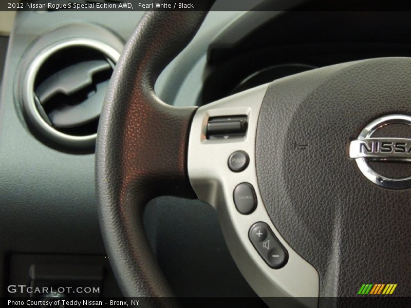 Controls of 2012 Rogue S Special Edition AWD