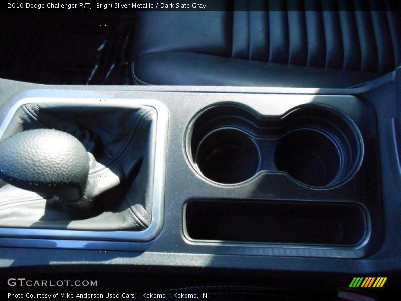 Bright Silver Metallic / Dark Slate Gray 2010 Dodge Challenger R/T