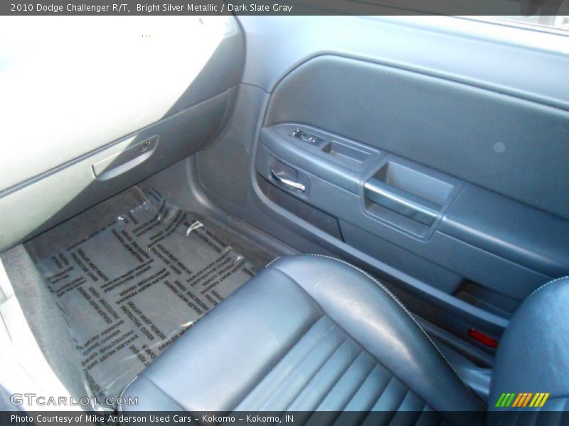 Bright Silver Metallic / Dark Slate Gray 2010 Dodge Challenger R/T