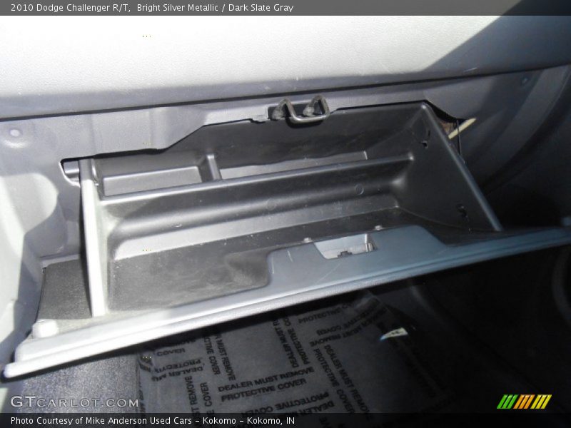 Bright Silver Metallic / Dark Slate Gray 2010 Dodge Challenger R/T