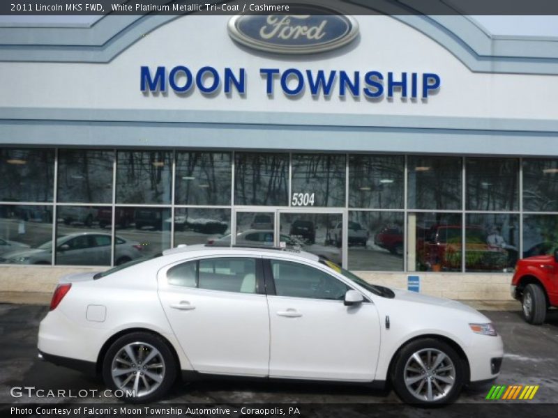 White Platinum Metallic Tri-Coat / Cashmere 2011 Lincoln MKS FWD
