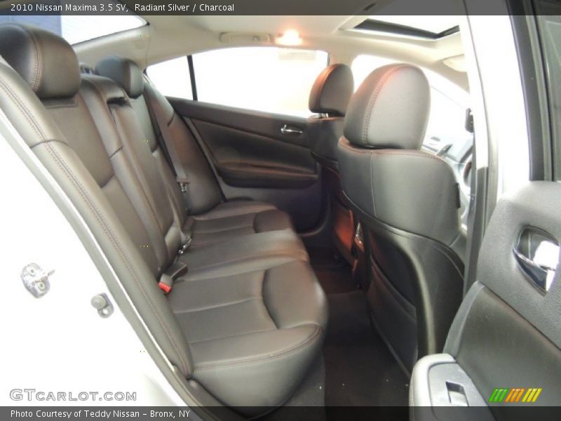Radiant Silver / Charcoal 2010 Nissan Maxima 3.5 SV