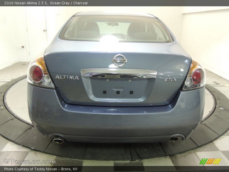 Ocean Gray / Charcoal 2010 Nissan Altima 2.5 S