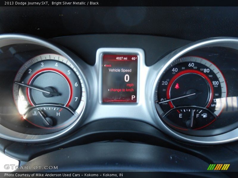 Bright Silver Metallic / Black 2013 Dodge Journey SXT