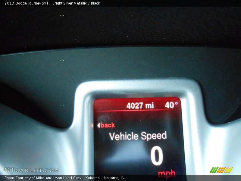 Bright Silver Metallic / Black 2013 Dodge Journey SXT