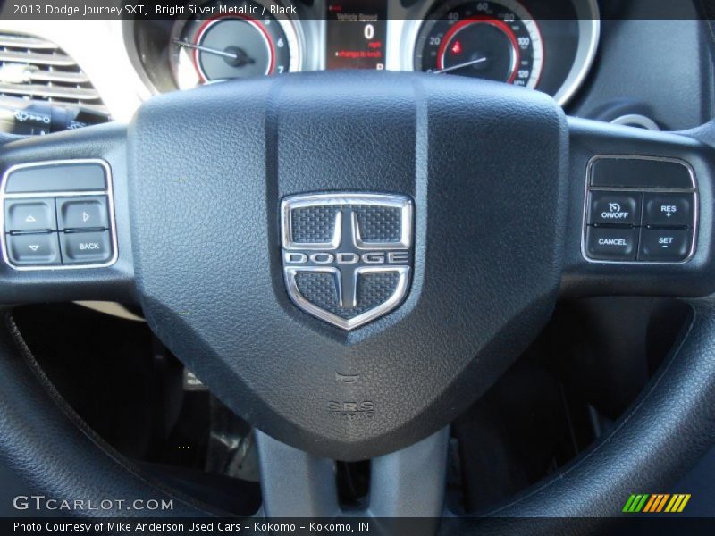 Bright Silver Metallic / Black 2013 Dodge Journey SXT