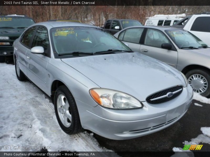 Front 3/4 View of 2003 Taurus SES
