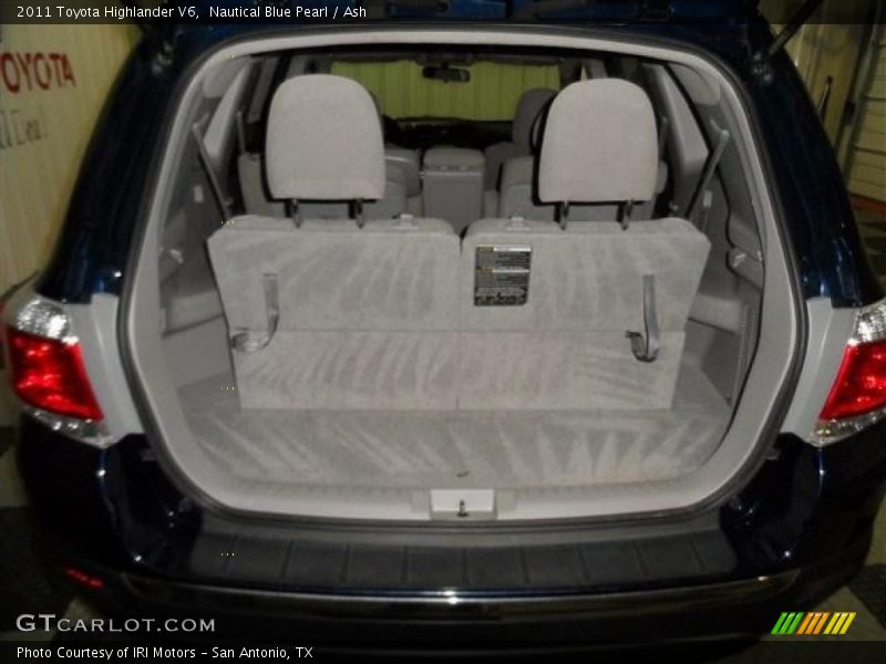 Nautical Blue Pearl / Ash 2011 Toyota Highlander V6