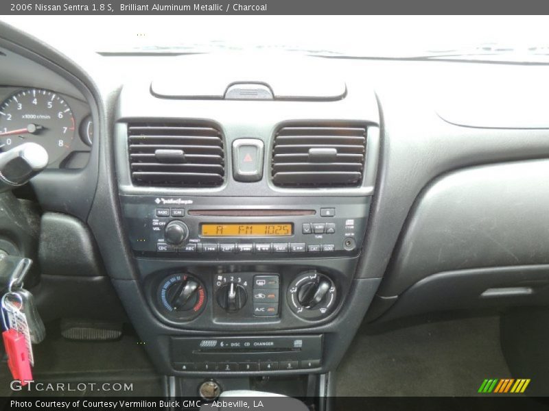 Brilliant Aluminum Metallic / Charcoal 2006 Nissan Sentra 1.8 S