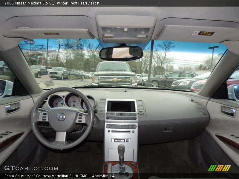 Dashboard of 2005 Maxima 3.5 SL