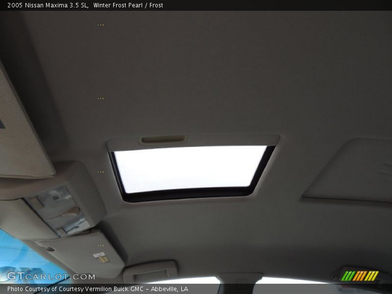 Sunroof of 2005 Maxima 3.5 SL