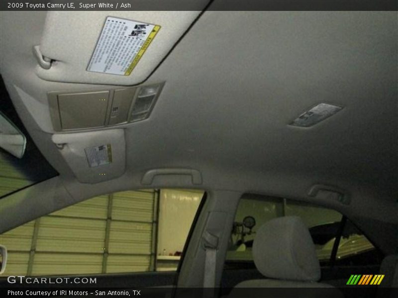 Super White / Ash 2009 Toyota Camry LE