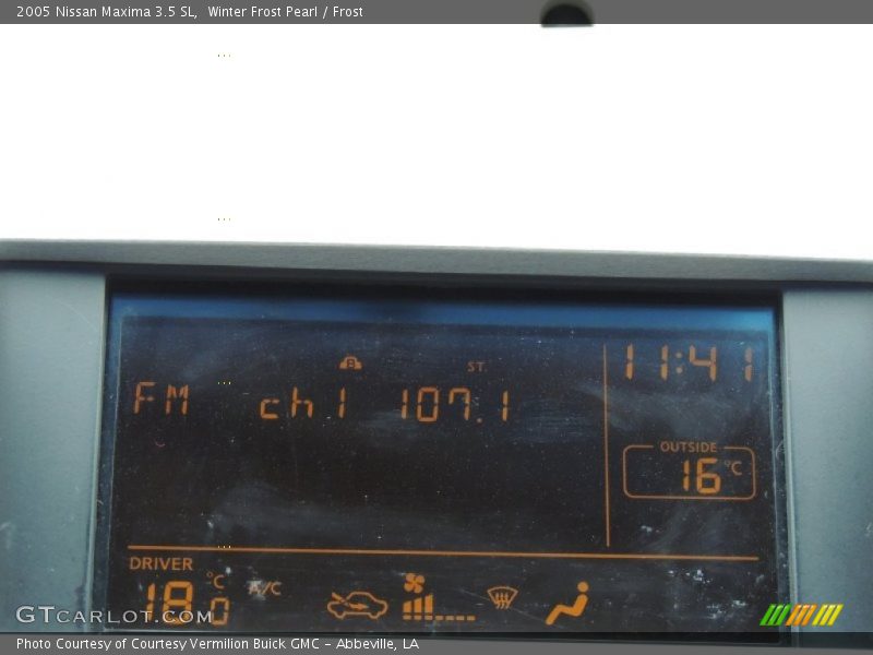 Winter Frost Pearl / Frost 2005 Nissan Maxima 3.5 SL